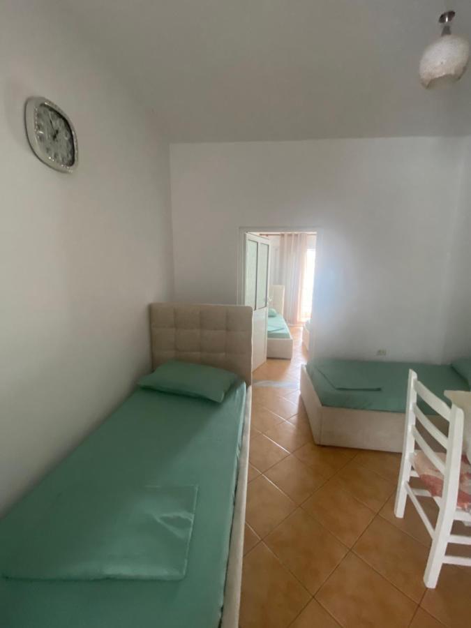 Wave N' Sea Apartments Himare Exterior foto