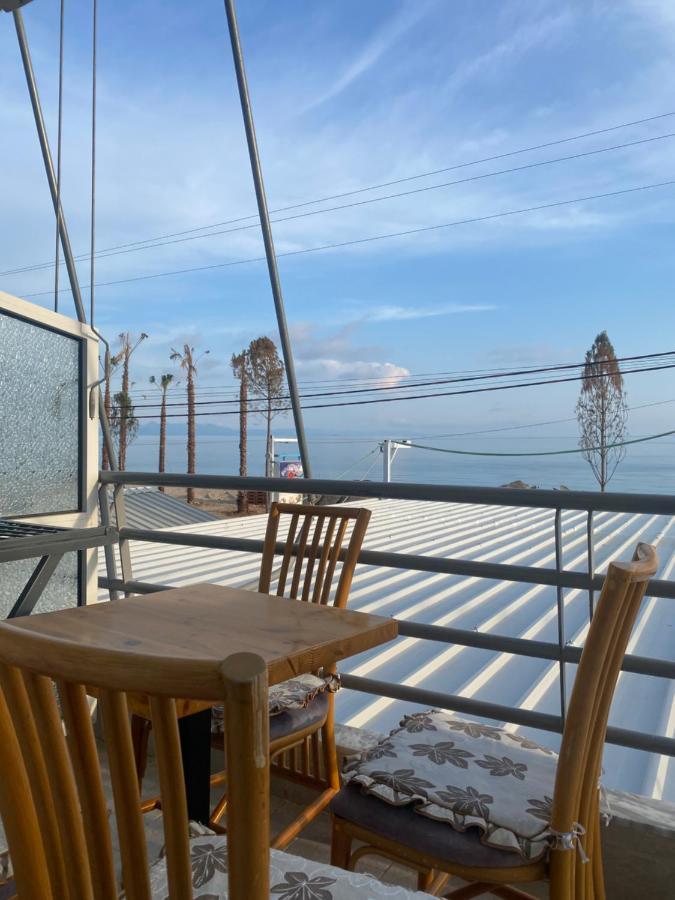 Wave N' Sea Apartments Himare Exterior foto