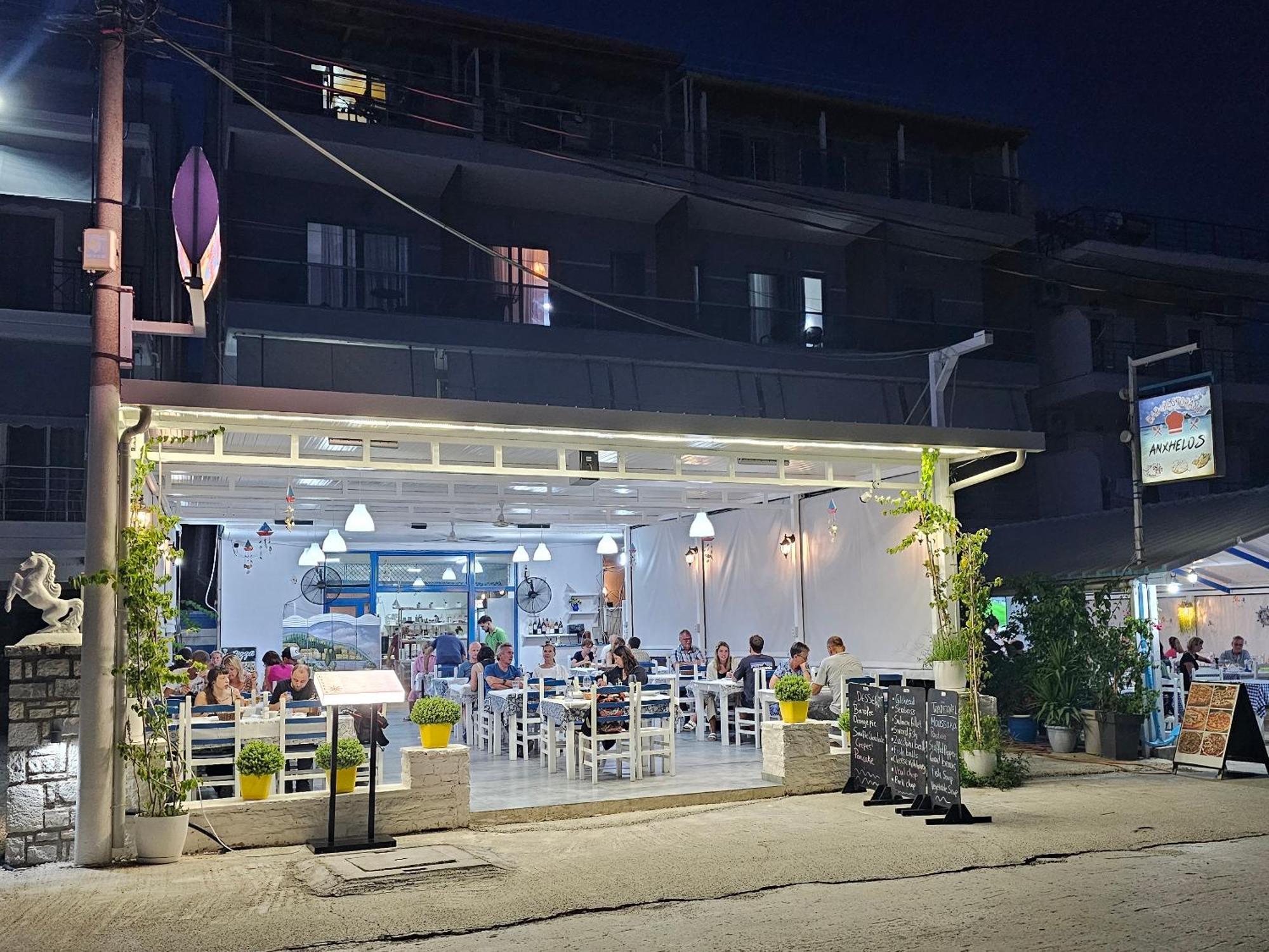Wave N' Sea Apartments Himare Exterior foto