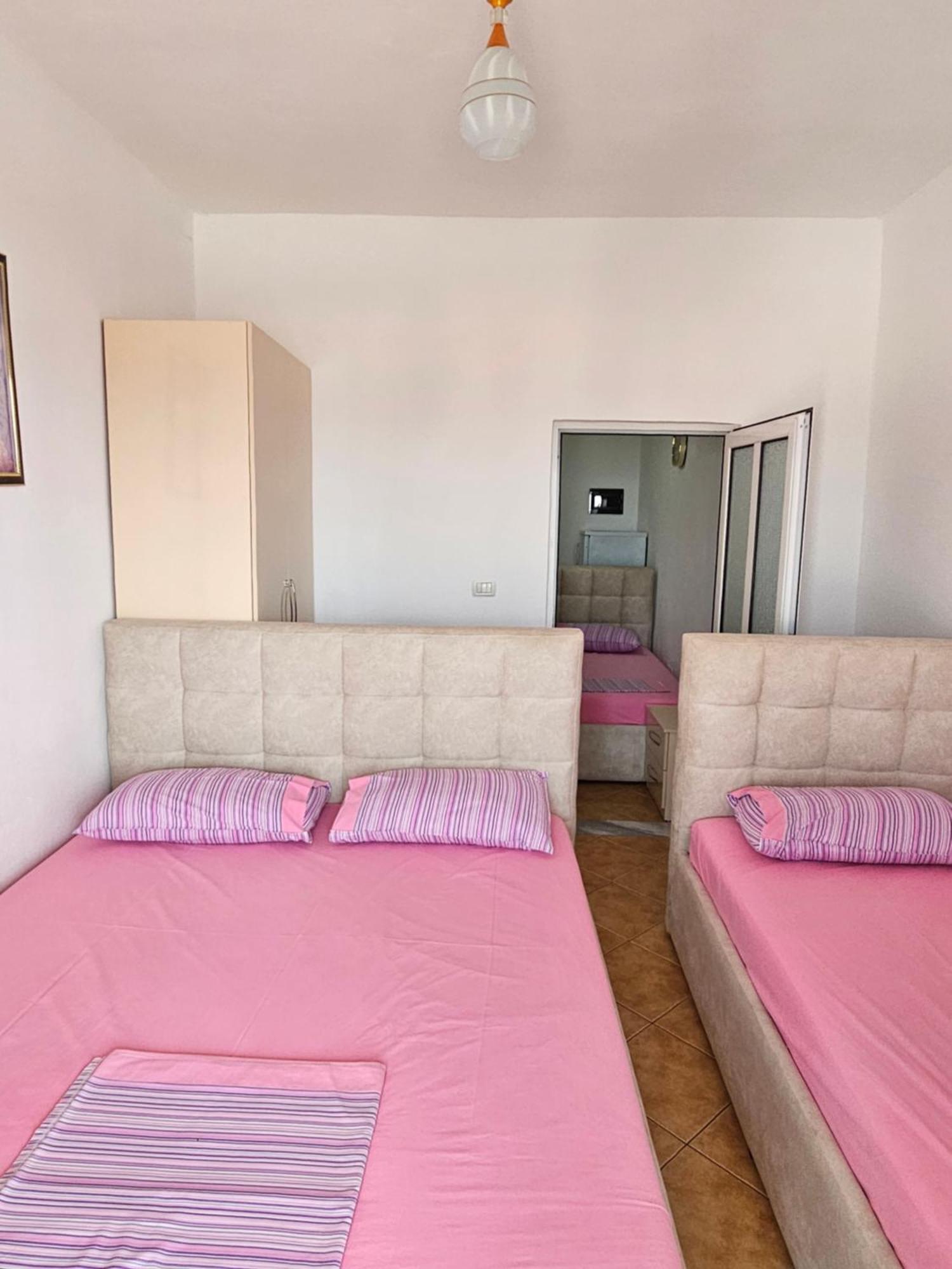 Wave N' Sea Apartments Himare Quarto foto