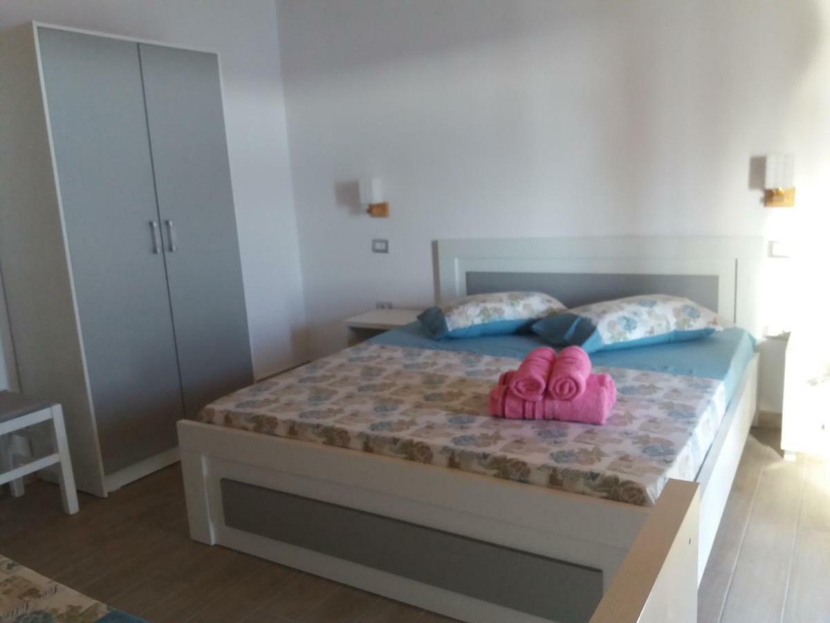 Wave N' Sea Apartments Himare Exterior foto